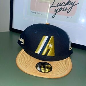 Astros Black and Gold Snapback Hat